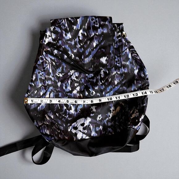 TED BAKER Medium Backpack Packable Women's Blue Nylon Animal Print Nillana NWOT - Picture 5 of 10